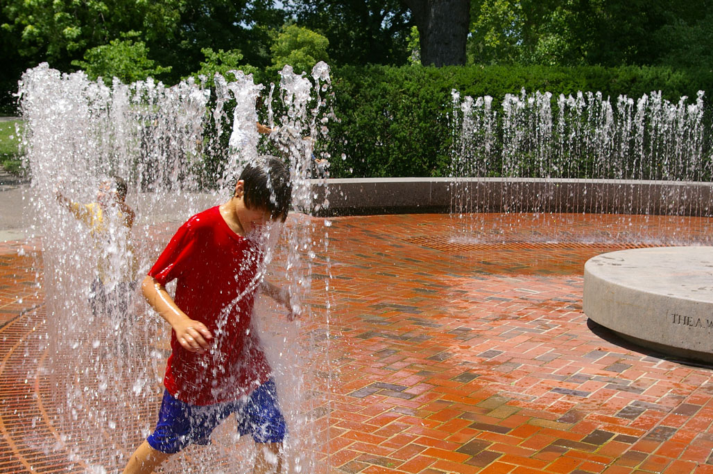 Beat the summer heat at these 10 St. Louis splash pads and creeks