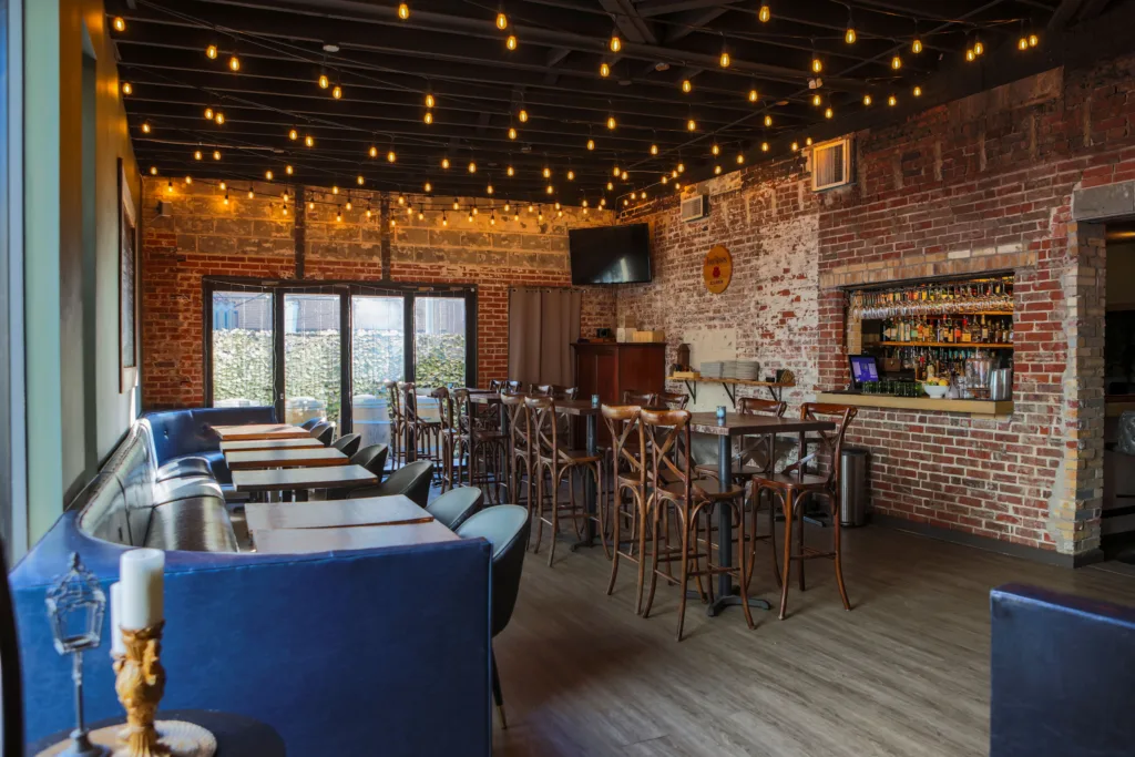 Bemiston Cocktail Club