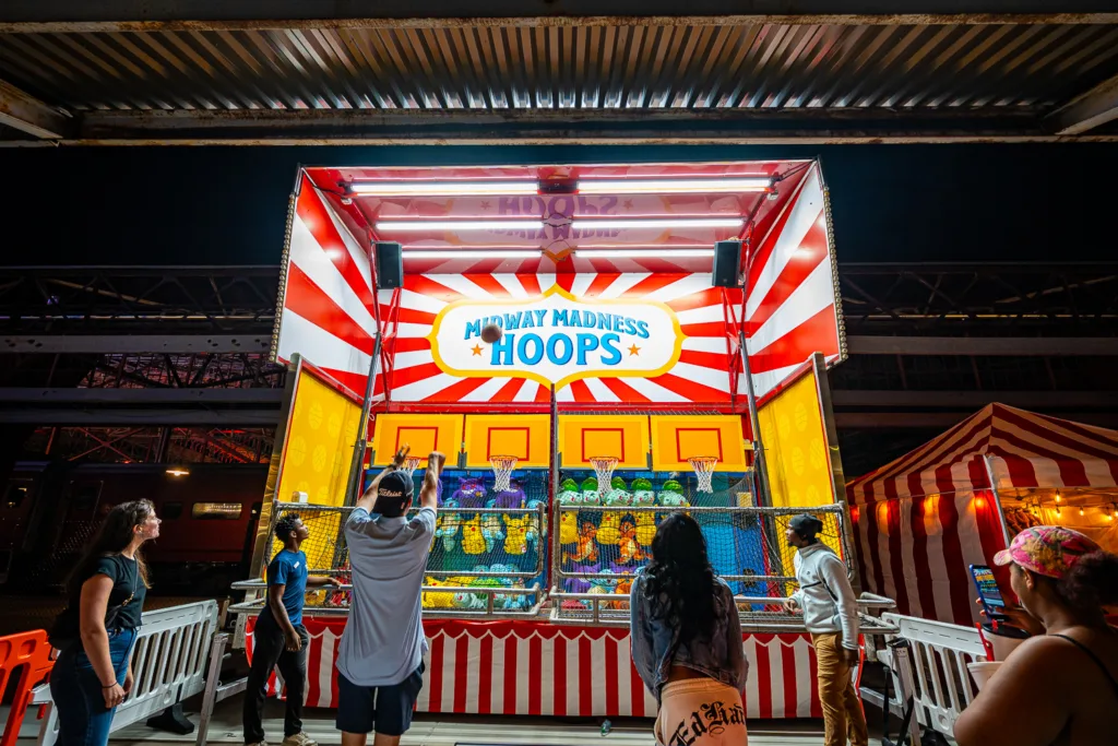 St. Louis Union Station carnival game