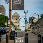 Valet provided by Dave Sinclair Lincoln